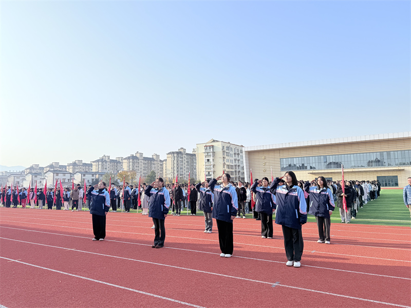 国旗下讲话—扬科技之帆，筑未来之梦